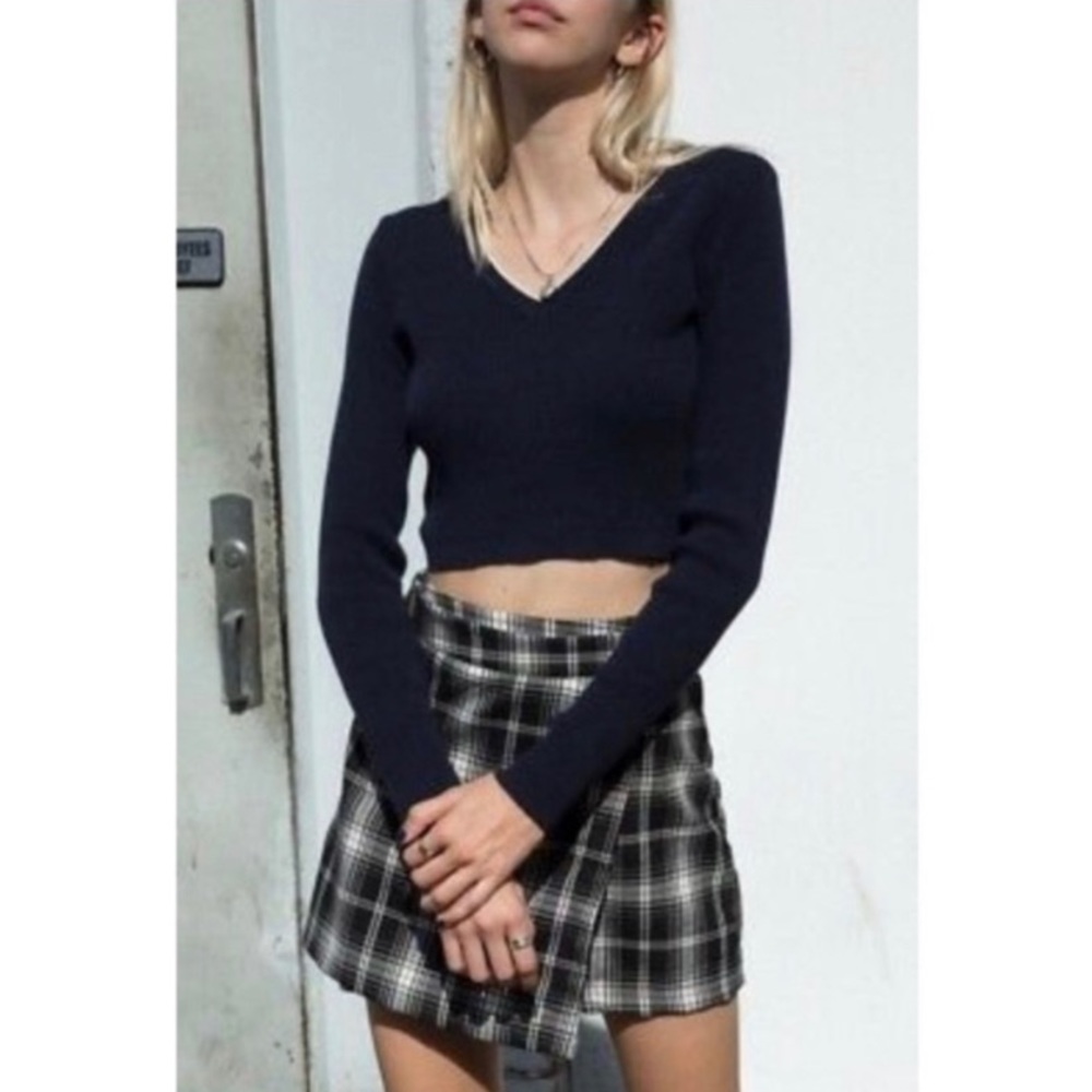 brandy melville black and white skort